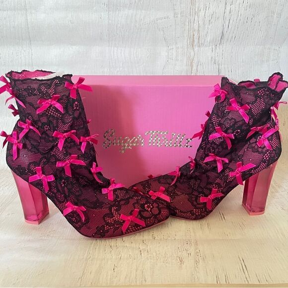 NIB Sugar Thrillz rubine portrait mode black and pink lace booties Sz 7 - Picture 2 of 8